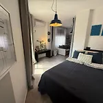 Cozy Sunny Apartment *