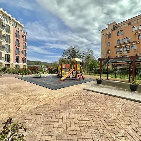 Cozy Sunny Apartment