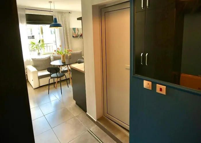 Cozy Sunny Apartment